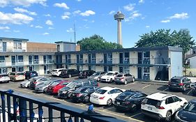 Fairway Inn By The Falls